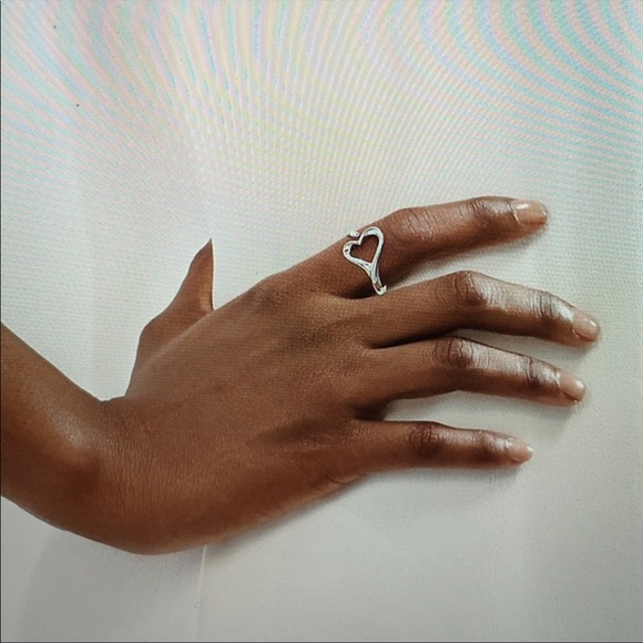 Tiffany 7 Co Elsa Peretti Sterling Silver Open Heart size 6 - Picture 13 of 14